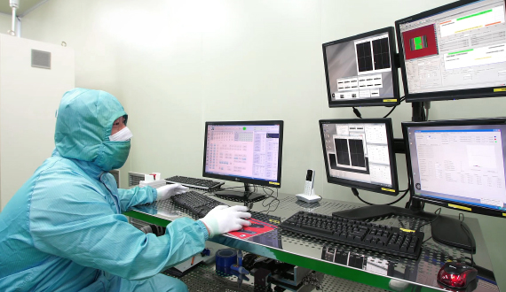 디스플레이 장비